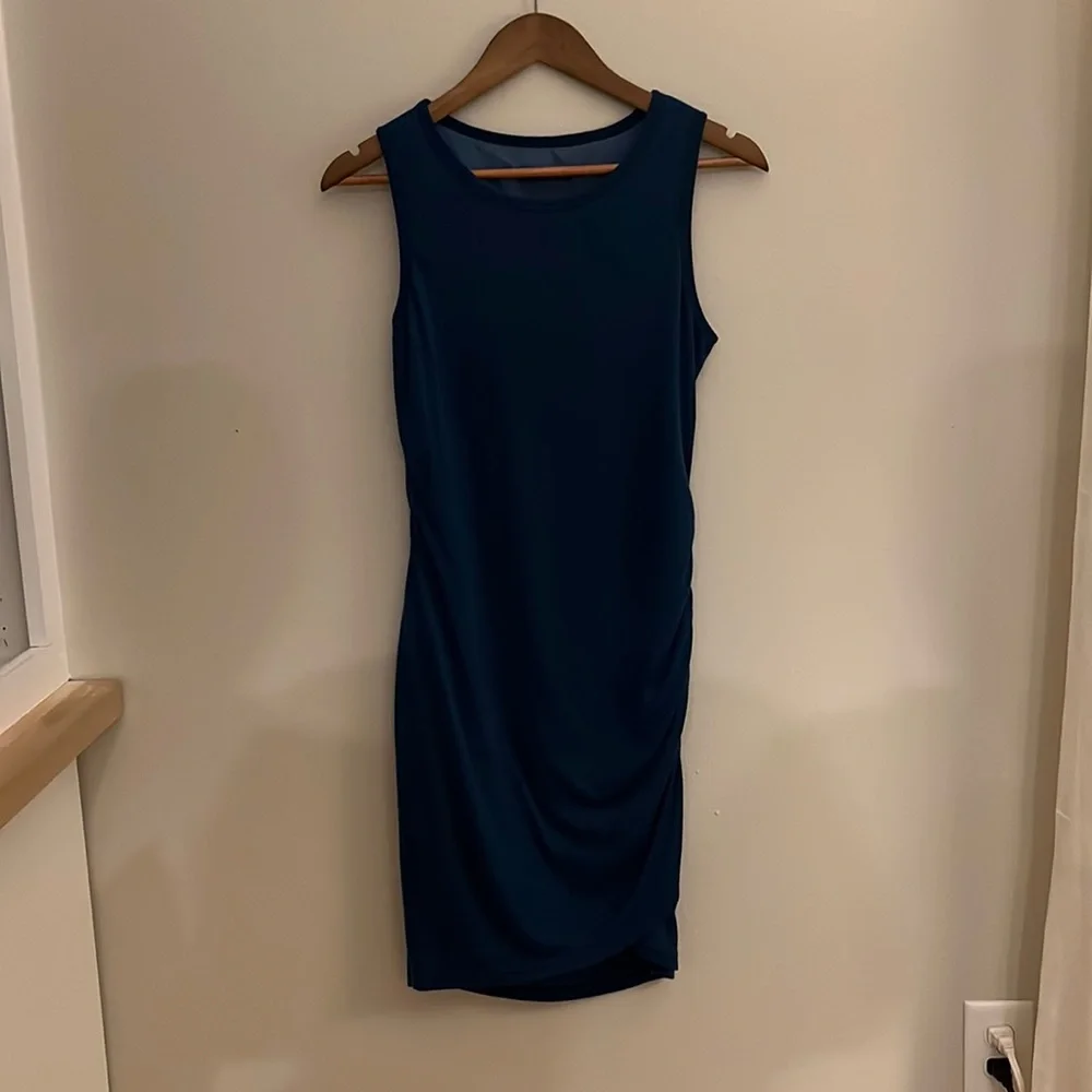 Dress - Picture 2 of 6